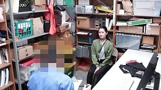 DVDMS-843 顔出しMM号 女子○校生限定 ザ・マジックミラー 素人女子○校生が初めての公開おもらし！おしっこ我慢チャレンジ中のイタズラに耐えきれず漏らしてしまったびちょ濡れオマ○コに大人のデカチン激ピストン！！ 全員生中出し！